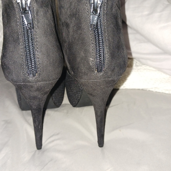 Black Paper Fox size 9 - Picture 5 of 6